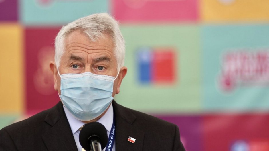 Ministro de Salud, Enrique Paris. (Foto; @ministeriosalud).